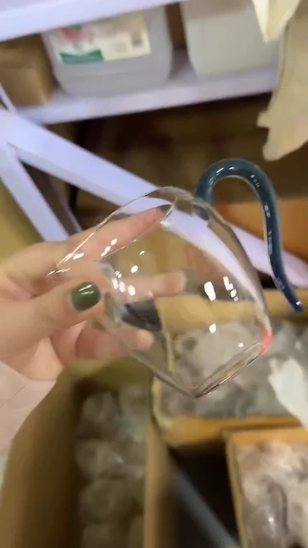 篮彩怡然公道杯