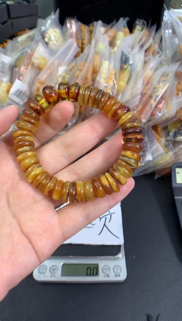 蜜蜡未镶嵌珠宝奇石1