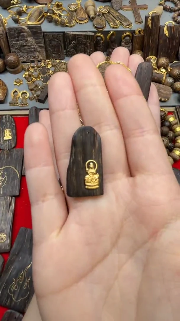 沉香吊坠沉香吊坠45