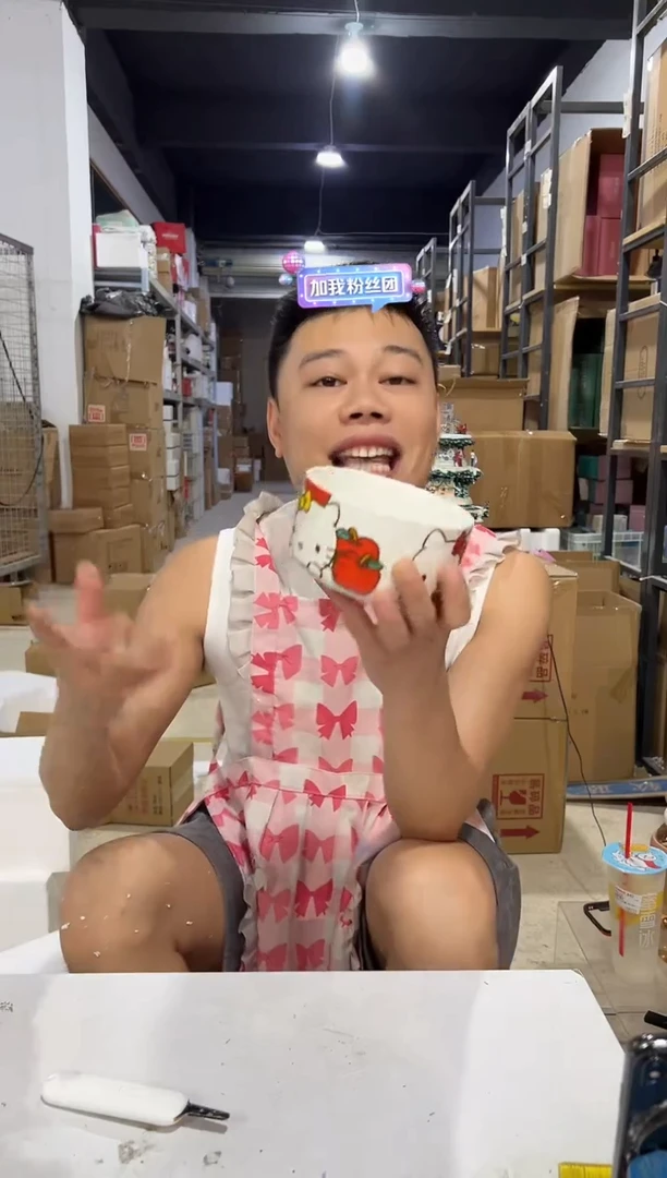 瓷片白色kt猫碗 陶瓷材质