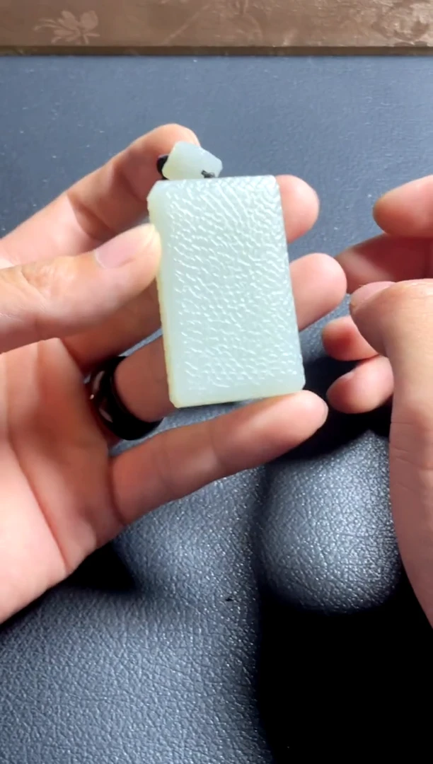 和田玉未镶嵌颈饰不包邮邮费自理.新疆且末近矿料拍一发一