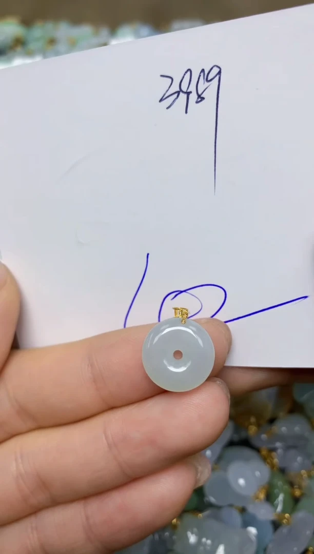 【闪购商品】翡翠挂件18K金镶嵌 天然翡翠A货