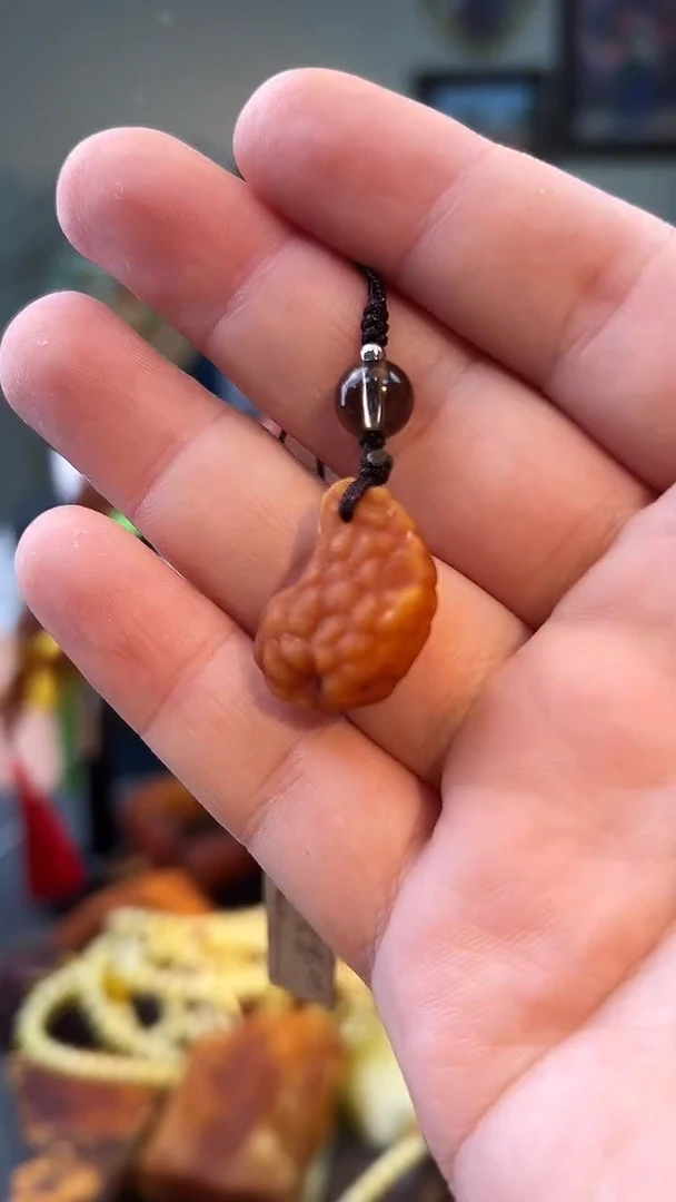 琥珀颈饰未镶嵌挂件