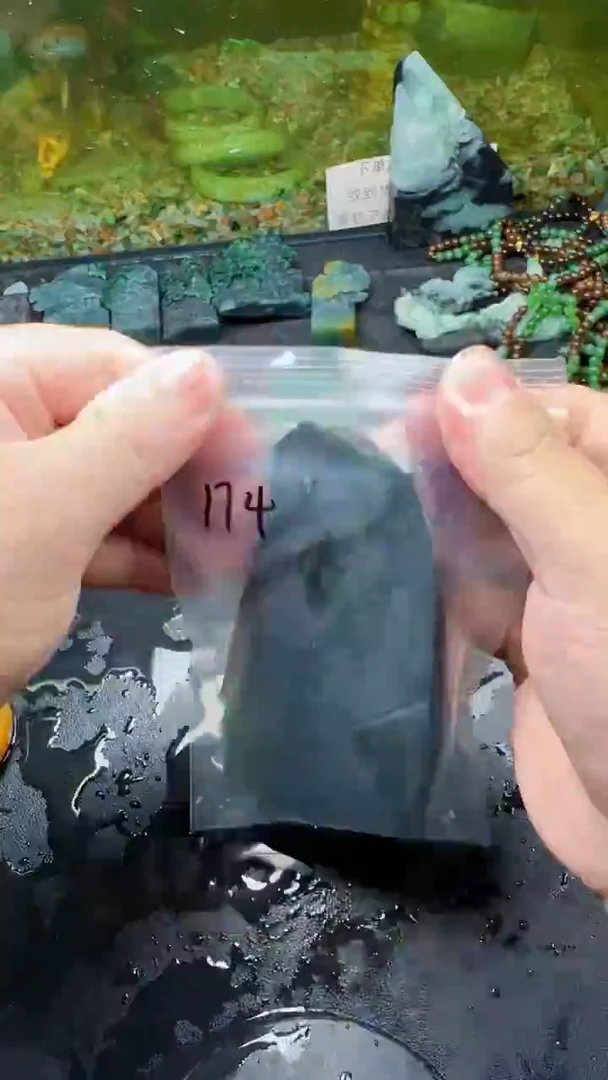 【闪购商品】翡翠颈饰未镶嵌174天然翡翠