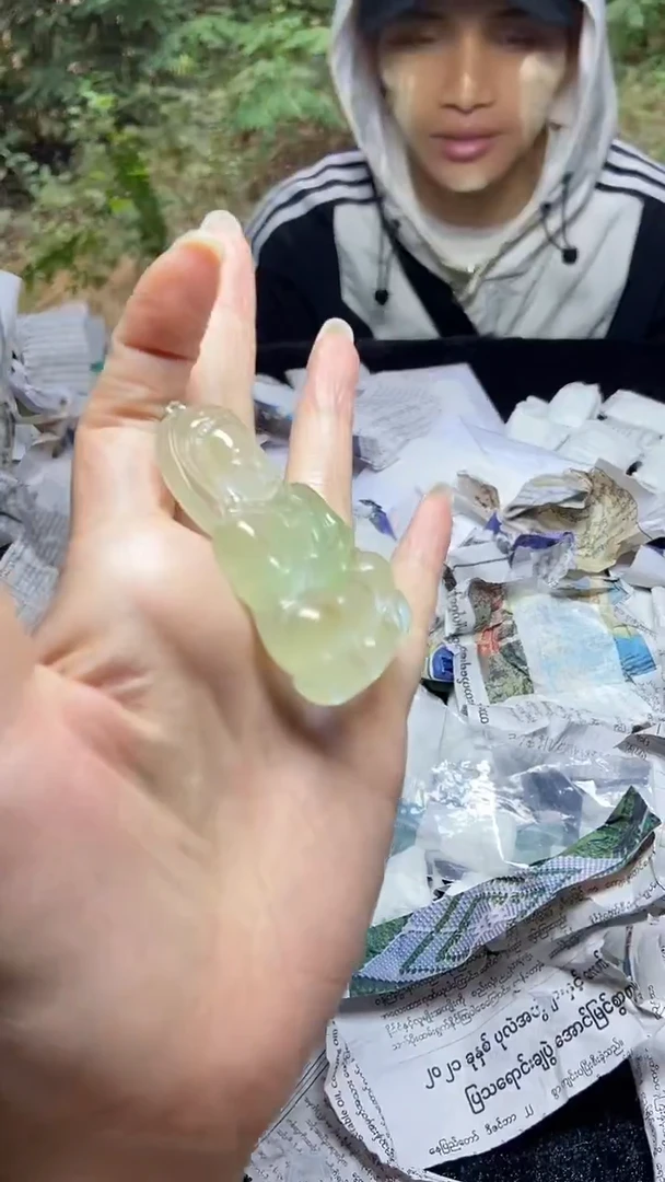 无非金属满色吊坠，所见即所得！