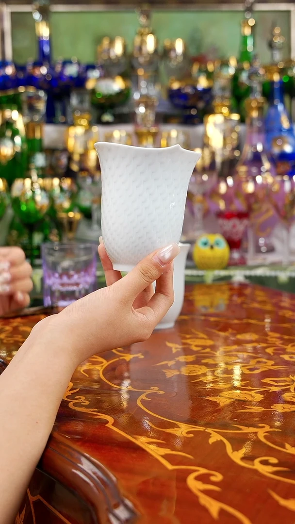 骨瓷米多家中古瓷器如图所示97