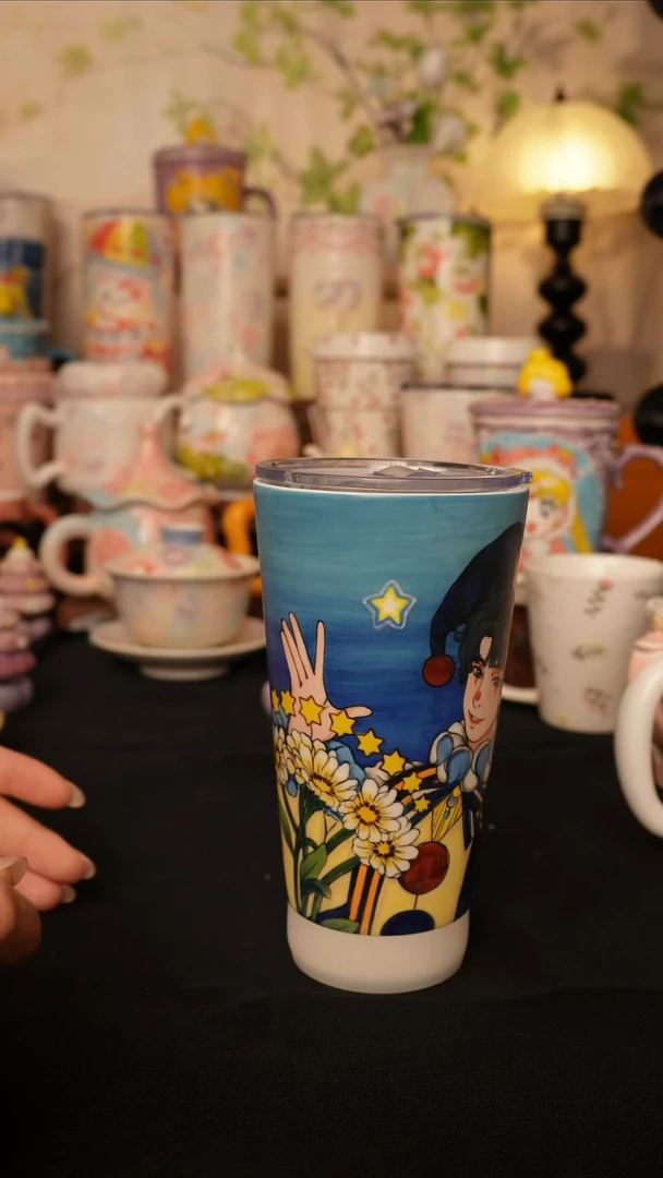 陶景德镇手绘的杯子