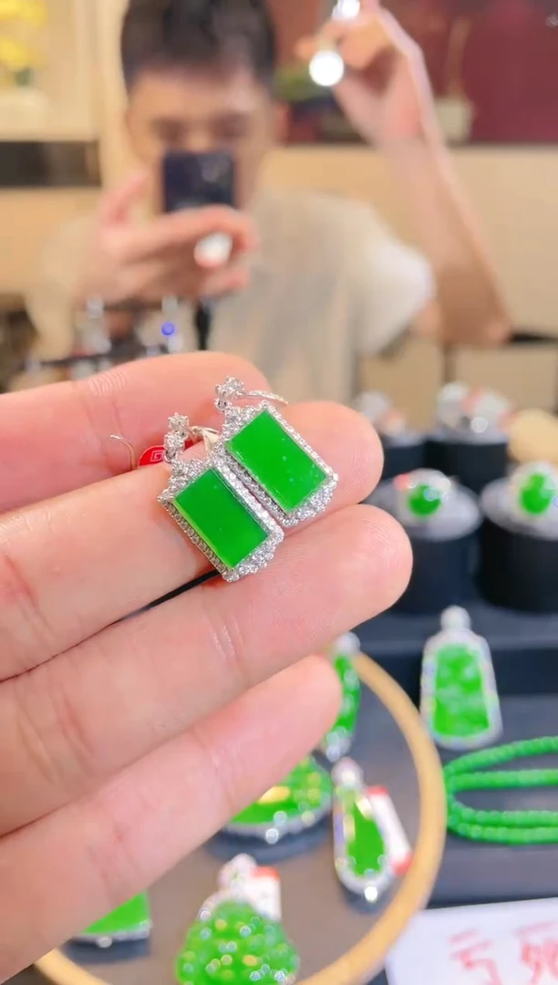 翡翠18K金镶嵌颈饰A59天然A货翡翠耳饰