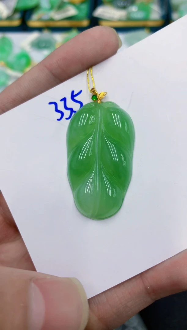 颈饰18K金镶嵌翡翠旸*111111