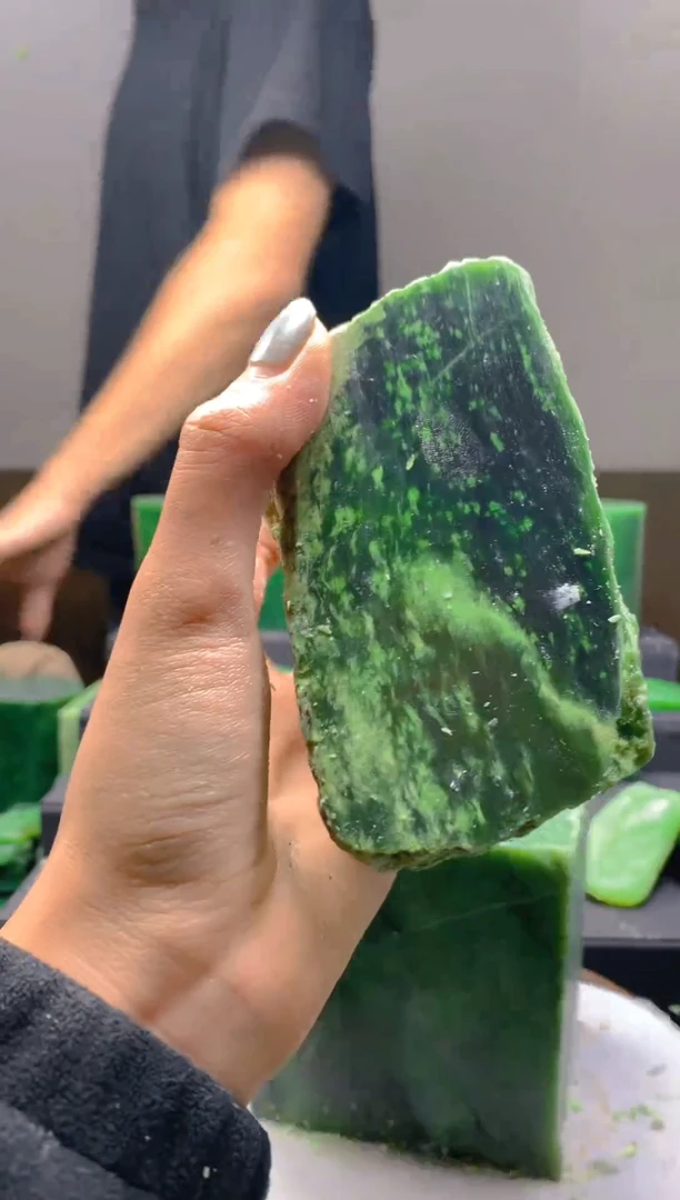 未镶嵌和田玉珠宝半成品1