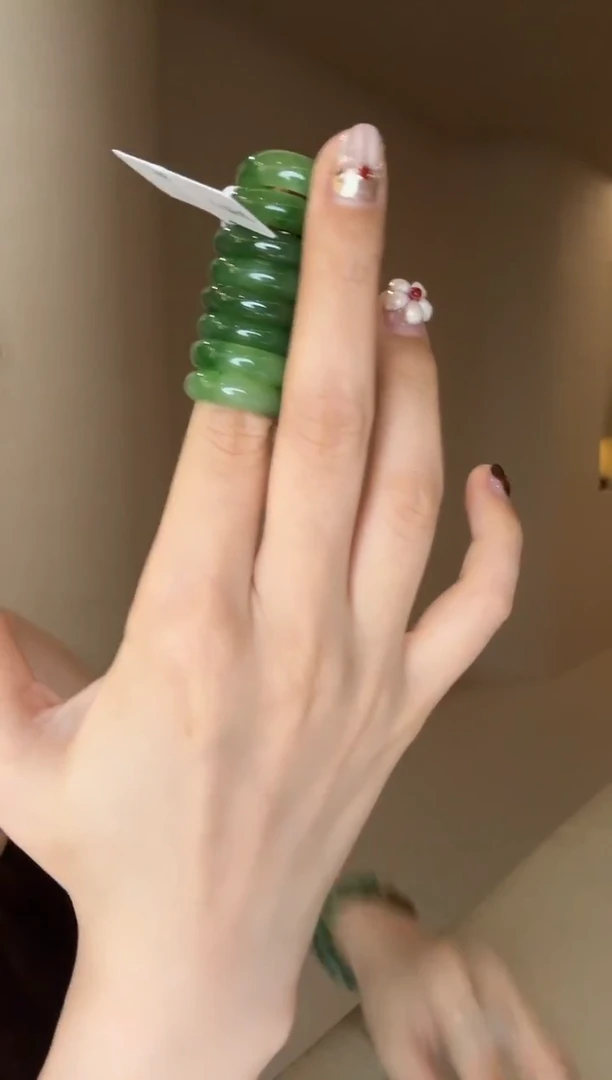 未镶嵌戒指和田玉10码小野矿多样性发其一