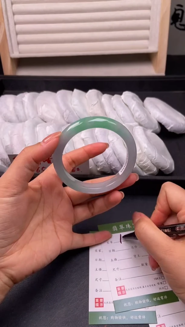 (拼手速，一物一拍)--美人镯--108