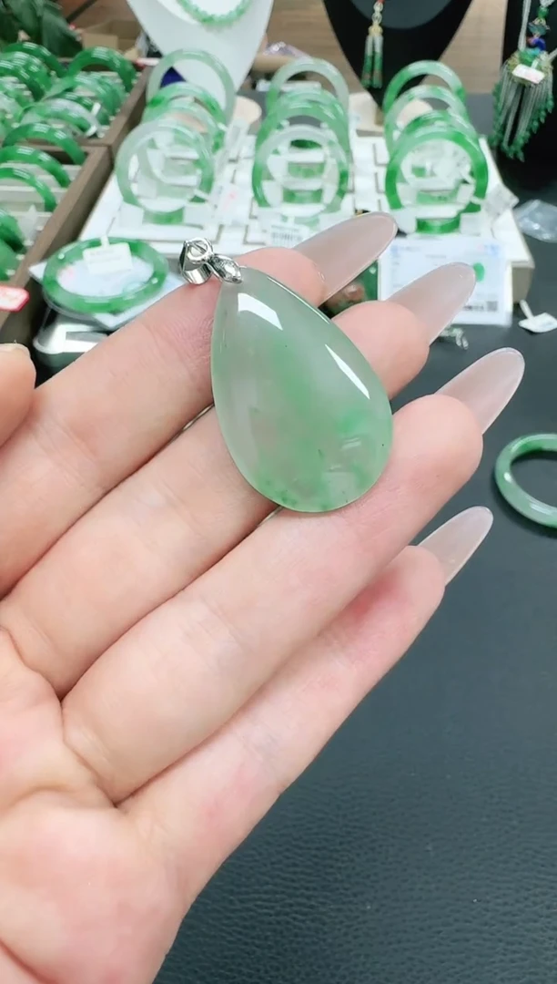 未镶嵌1石英质玉（非洲翠）/3028