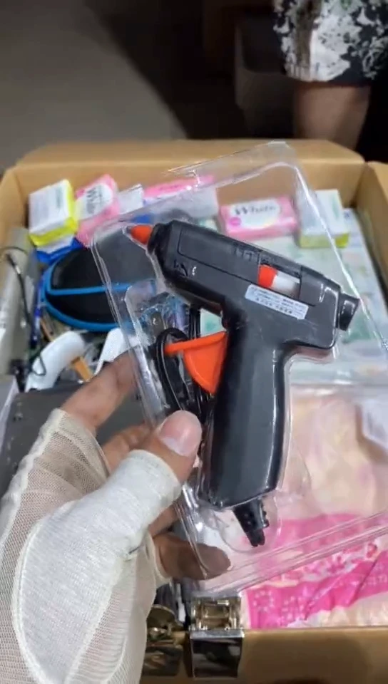 8新?中古商品，瑕疵品，不保好坏。630