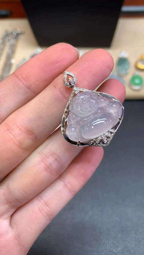 【闪购商品】翡翠颈饰18K金镶嵌佛公【无服务费】