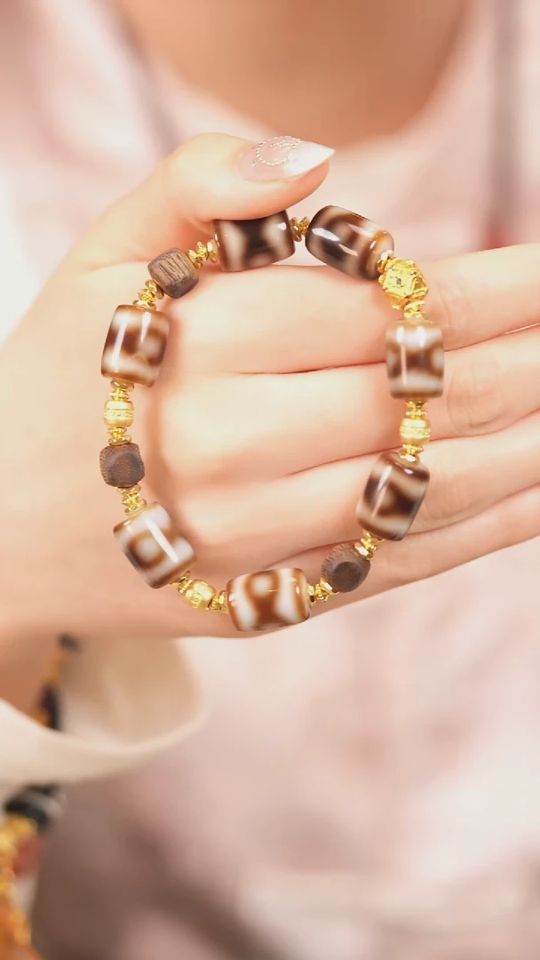 玛瑙/玉髓（覆膜）颈饰未镶嵌传世珠宝