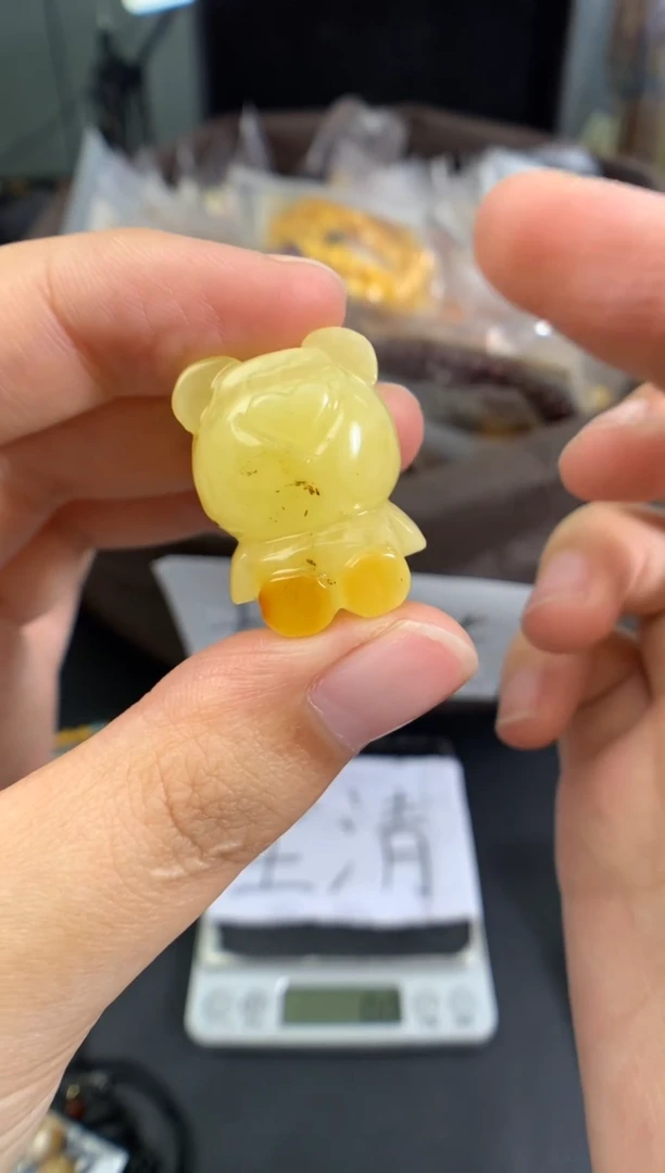 蜜蜡未镶嵌珠宝奇石1