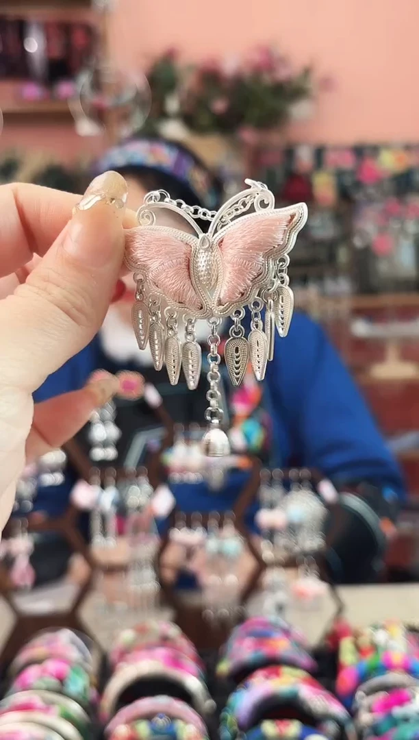 艺枝独绣手工饰品170