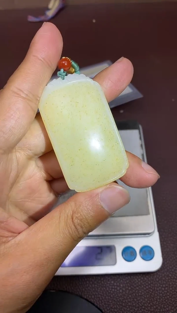 【闪购商品】和田玉p1.24拍一发一多样性发货未镶嵌44