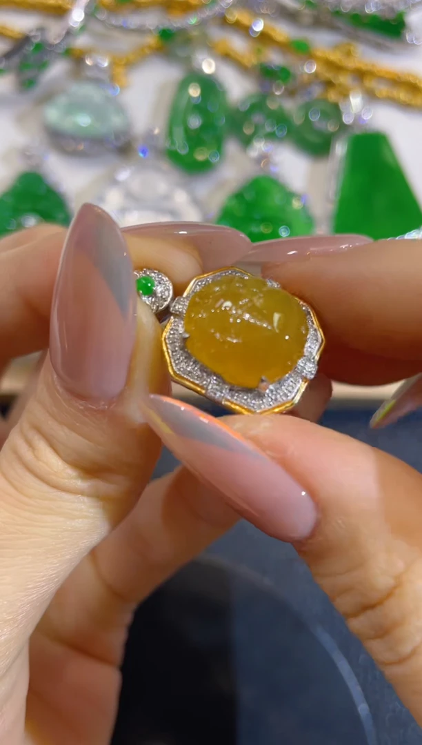 吊坠(不含链)18K金镶嵌翡翠团购45