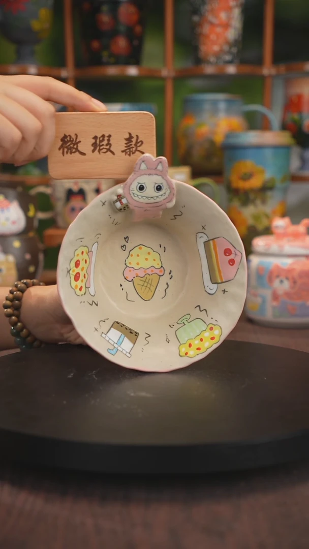 景德镇釉下彩手绘拉布布微瑕