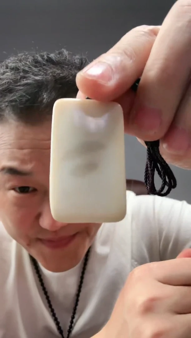 和田玉未镶嵌颈饰1