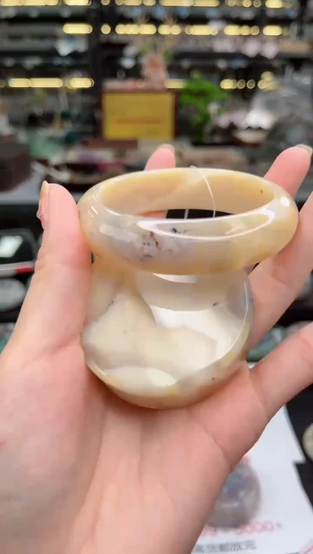 【闪购商品】石英质玉手镯未镶嵌57圈口（不退不换）1503089