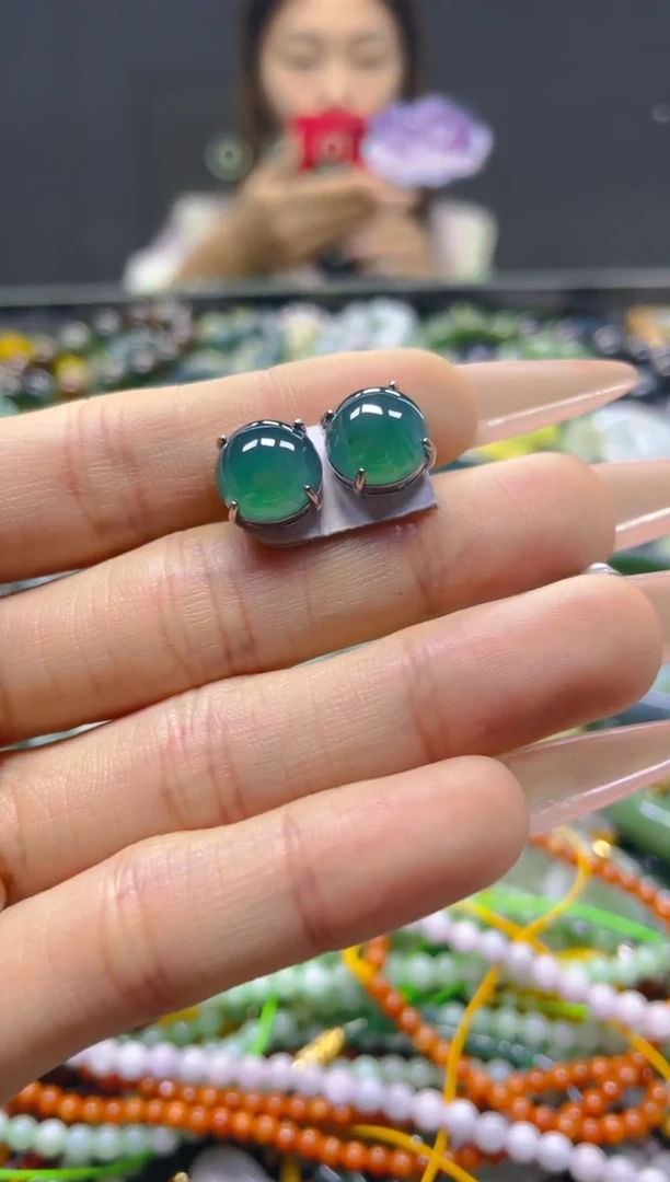 颈饰未镶嵌翡翠/T/翡翠A货，一件也是批发价