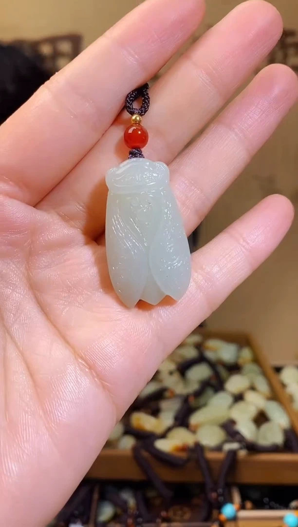 和田玉未镶嵌颈饰1