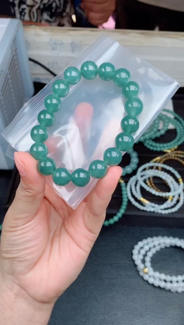 未镶嵌定制翡翠毛货需精细抛光，拍一发一