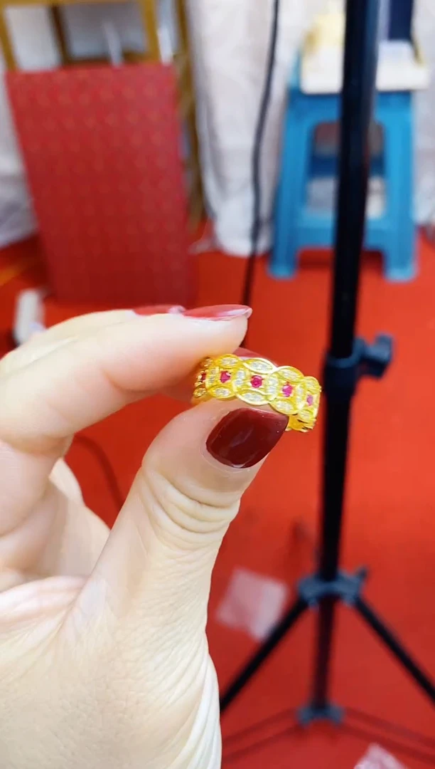 合金无015红钻铜钱戒指