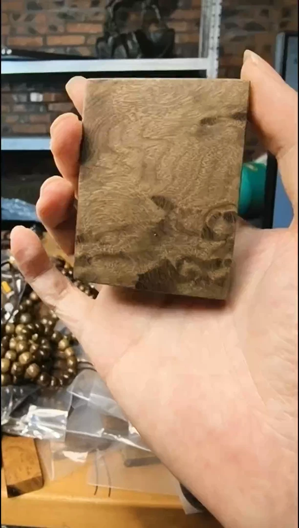 【闪购商品】金丝楠无事牌手把件
