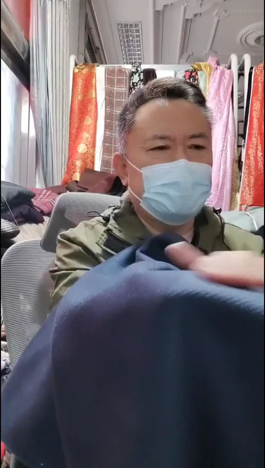 深蓝色斜纹双面布料