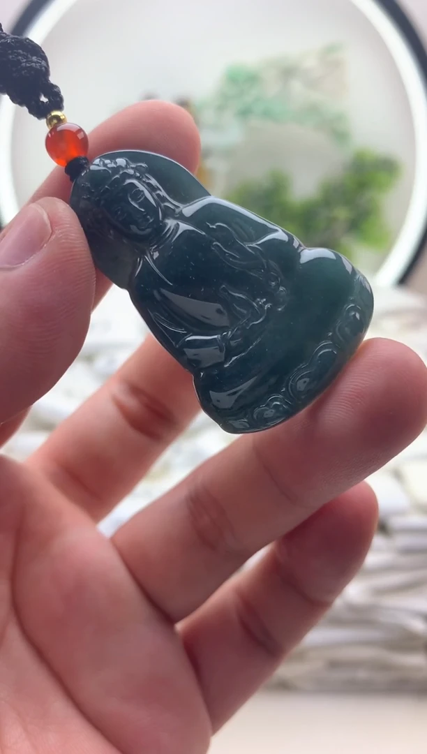 颈饰未镶嵌翡翠小观音