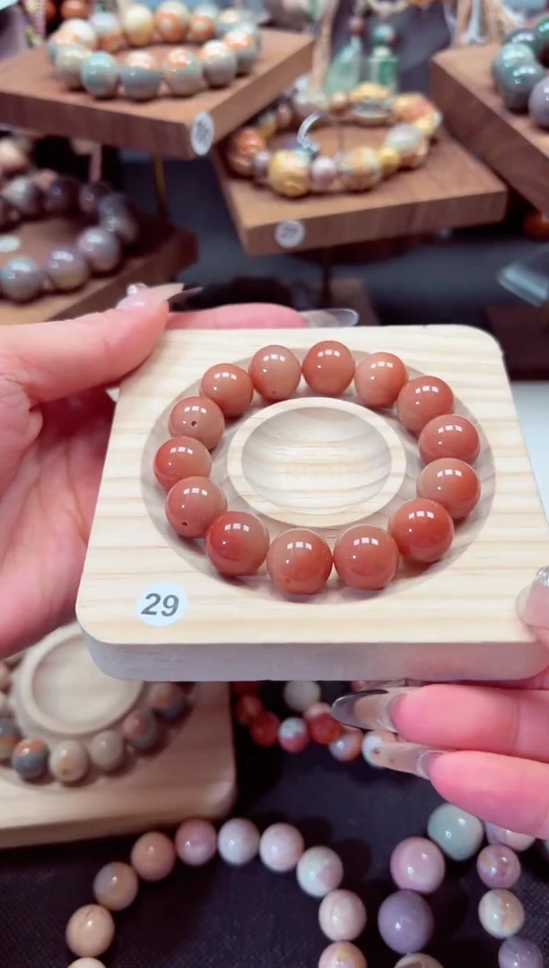 【闪购商品】石英质玉手链未镶嵌22