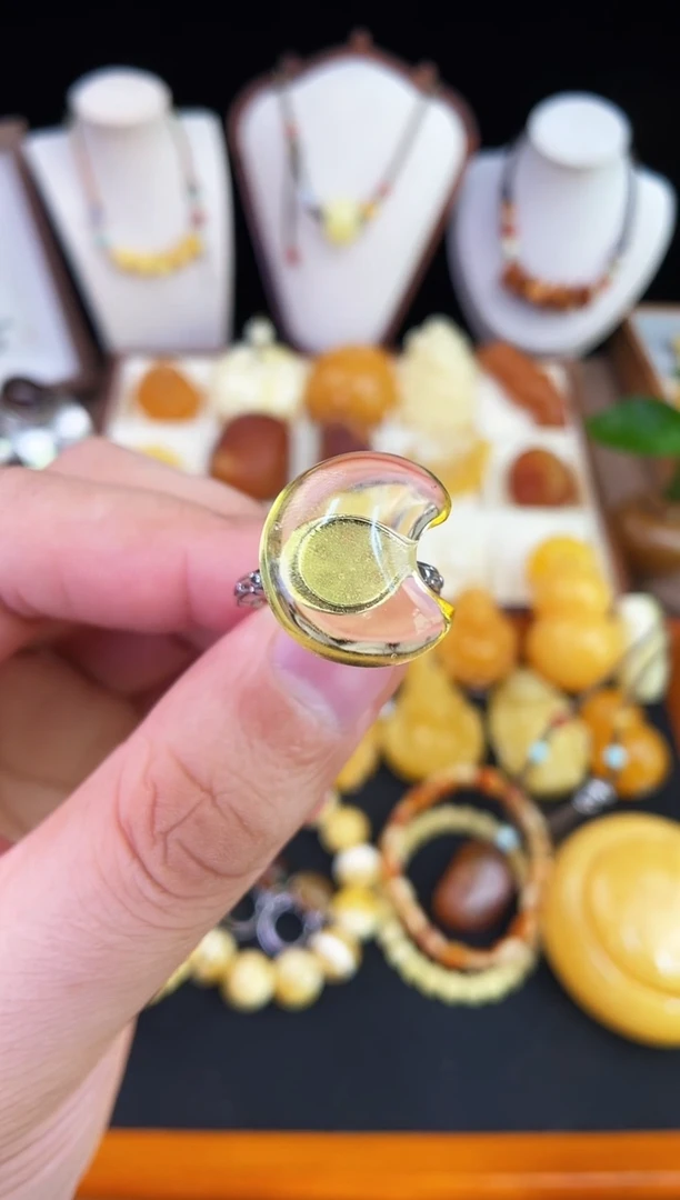 琥珀未镶嵌珠宝奇石柒月