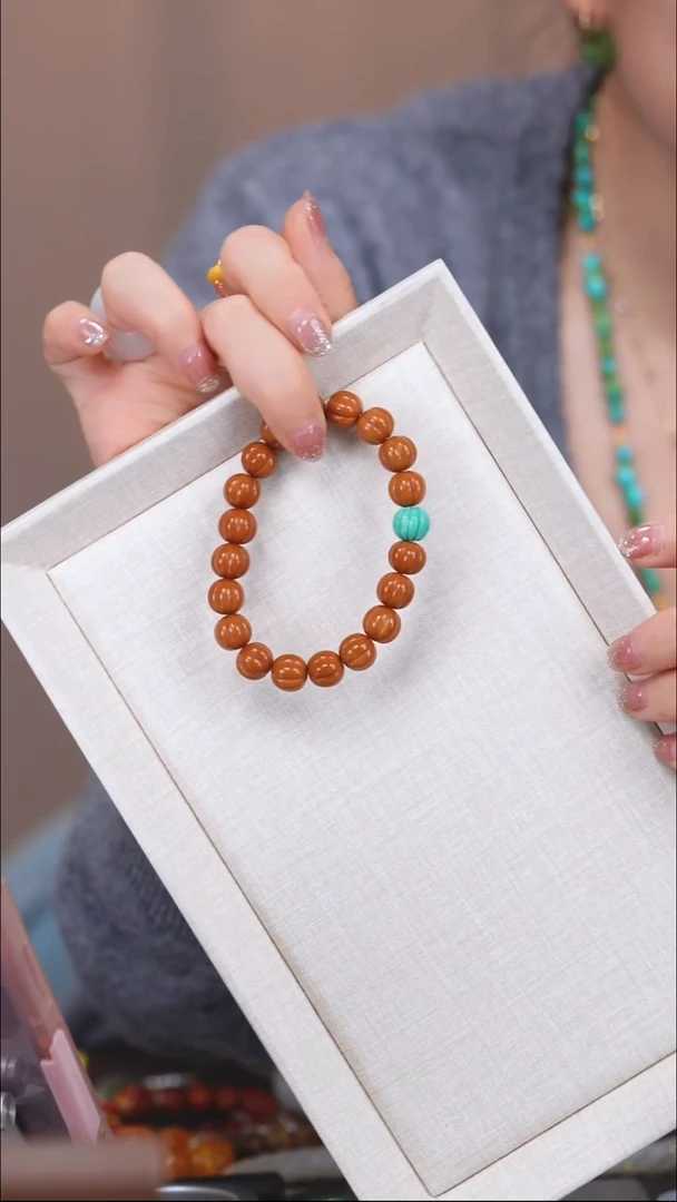 未镶嵌绿松石手链1