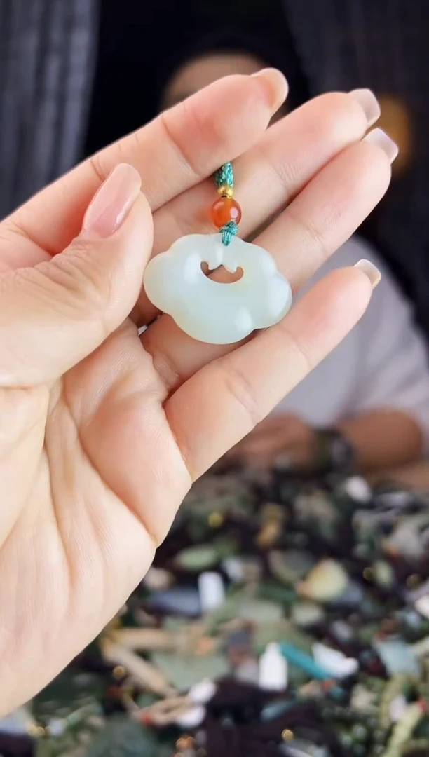 未镶嵌和田玉挂件1