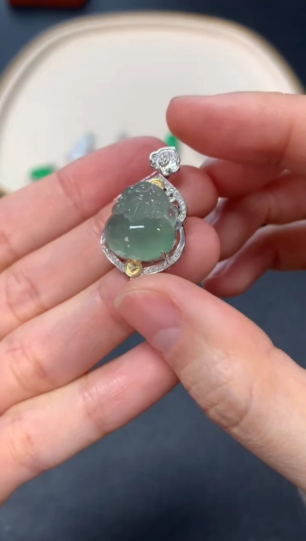 【闪购商品】翡翠吊坠(不含链)18K金镶嵌4800