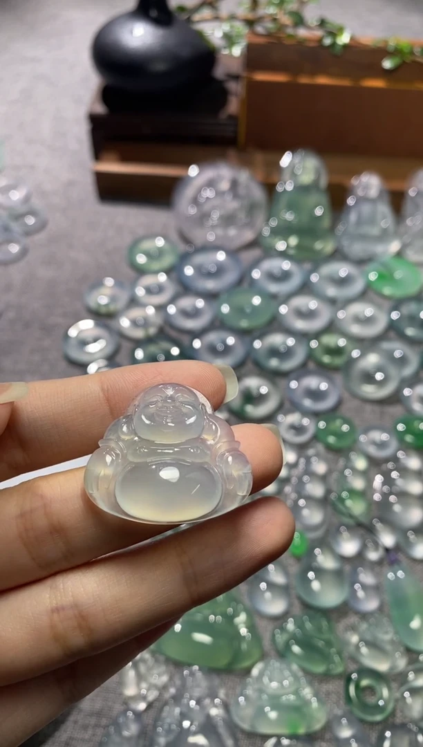 吊坠(不含链)未镶嵌翡翠佛公