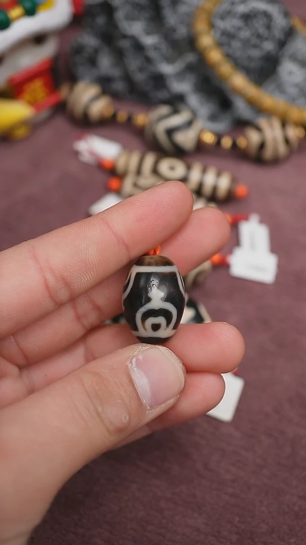 【闪购商品】玛瑙/玉髓颈饰未镶嵌宝瓶