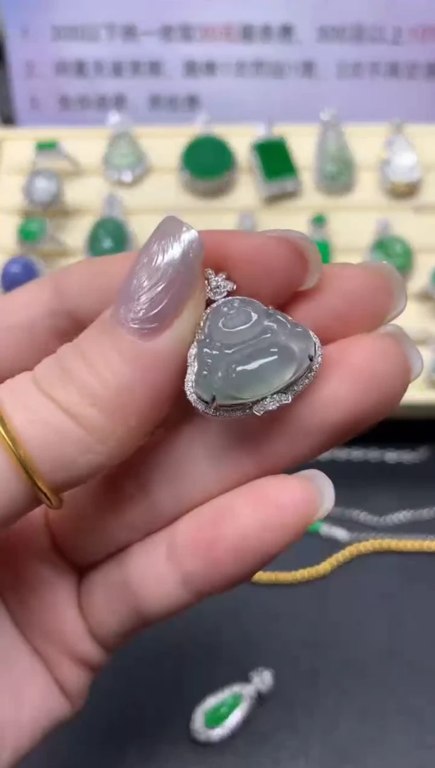 【闪购商品】翡翠吊坠(不含链)18K金镶嵌吊坠|2600+260