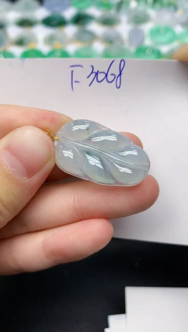 颈饰18K金镶嵌翡翠天然缅甸A货翡翠百元以上9元证书费自理