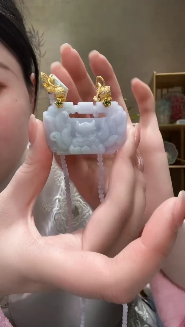 【闪购商品】翡翠颈饰未镶嵌吊坠