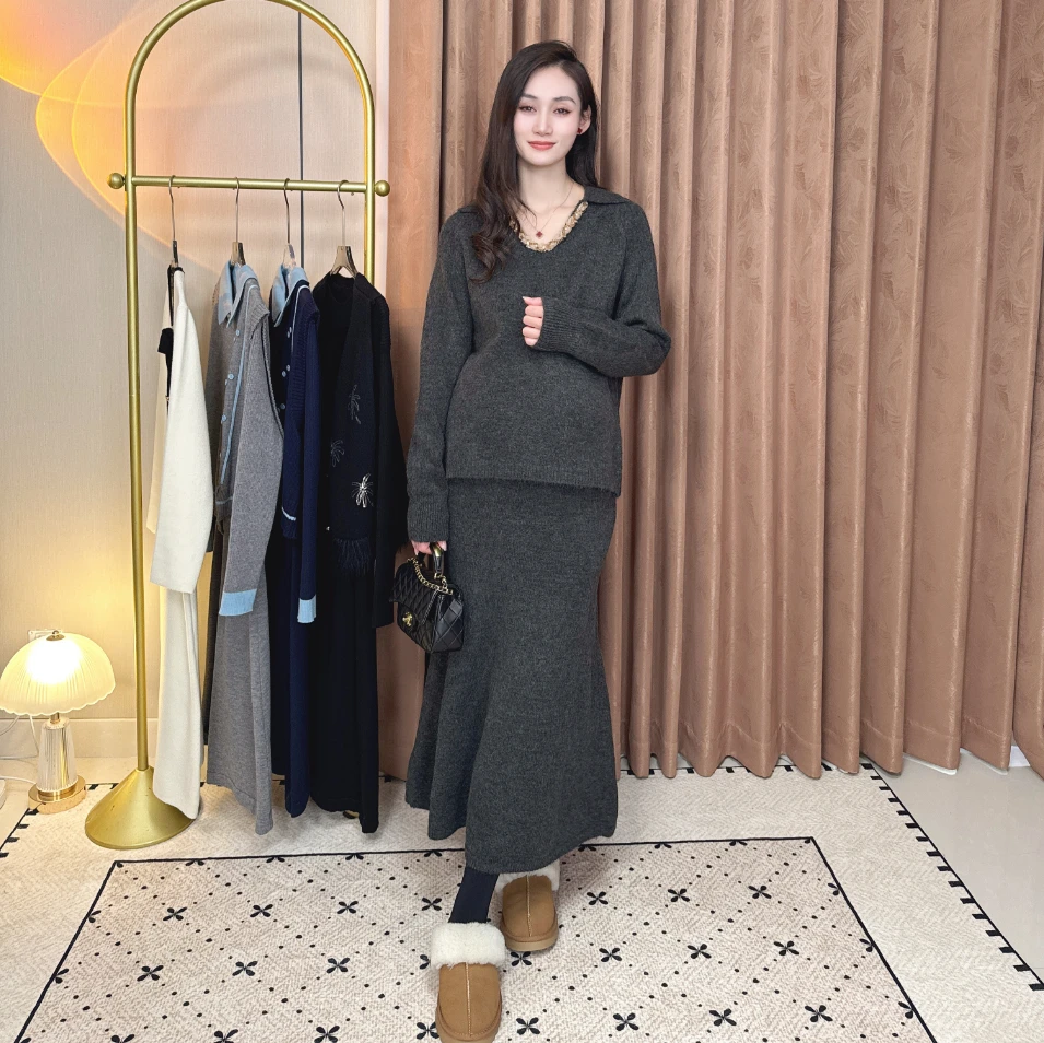 Ann&tens[青鸾]通勤风时尚孕妇半裙套装编织V领上衣+可调腹围半裙