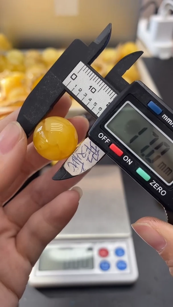 琥珀未镶嵌珠宝奇石1960