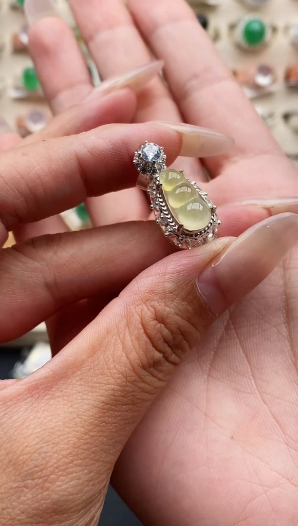 未镶嵌戒指翡翠一*缅甸天然A货翡翠33   4-8