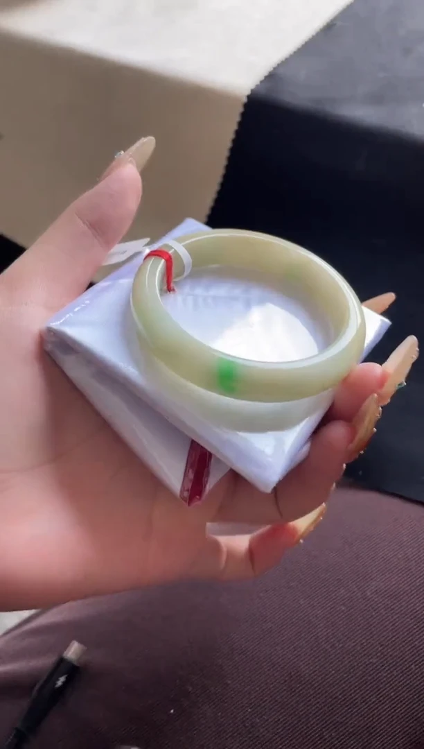 未镶嵌手镯翡翠三天鉴赏期