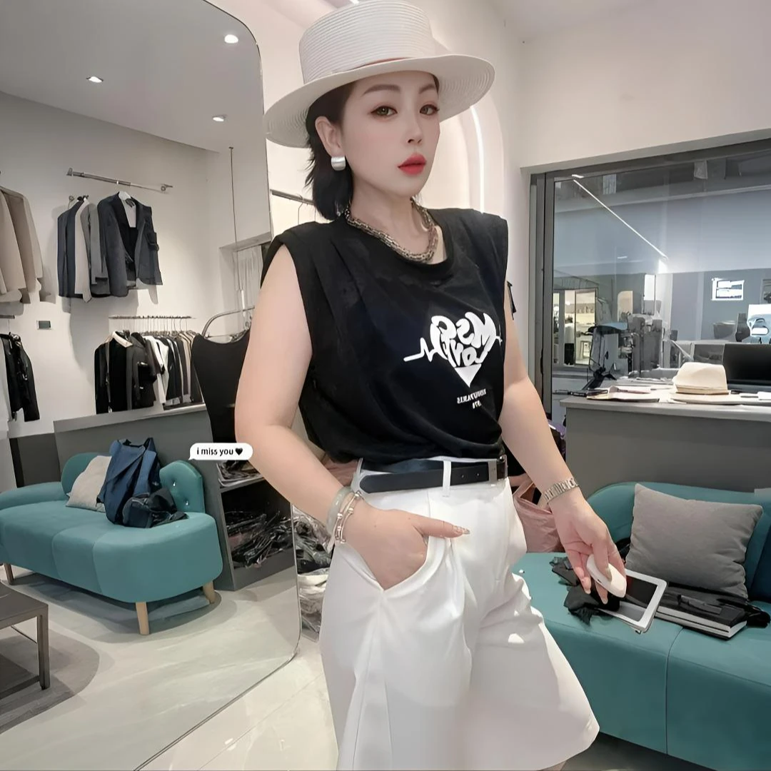 【依尚精选】无袖背心爱心印花宽松显瘦上衣洋气小衫网红爆款T恤