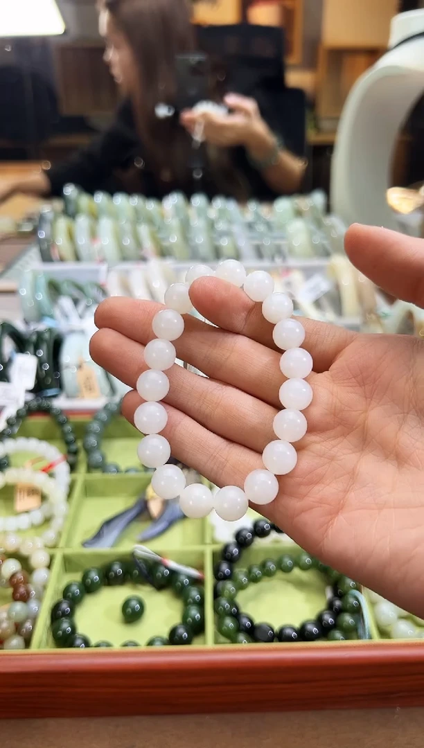 未镶嵌手串和田玉爱**乌黑山卡10